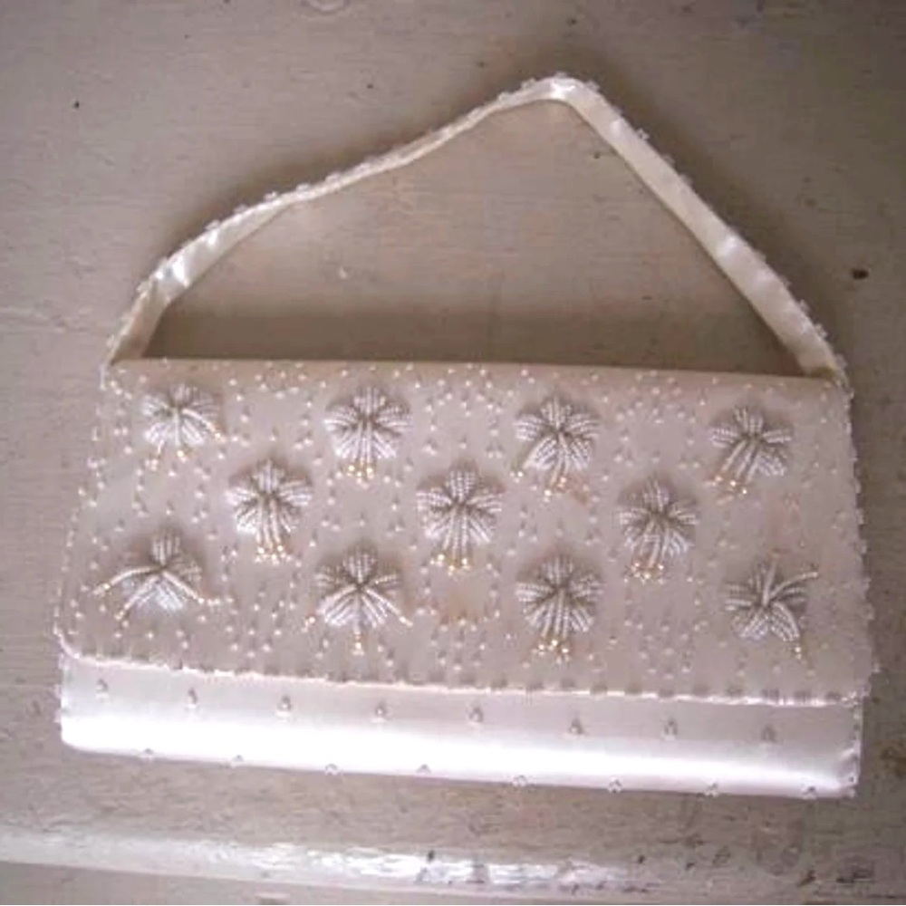 Vintage La Regale LTB Formal Beaded Bag Clutch Purse Cream Satin